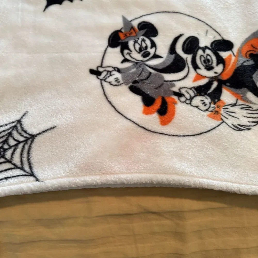 Disney Mickey Mouse Halloween Blanket Bats Spiderwebs Orange Gray 50x60 Throw